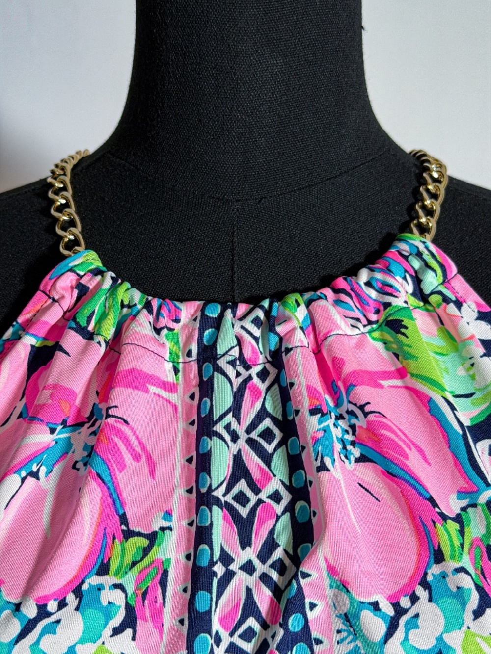 Lilly Pulitzer Tropical Floral Halter Top Pink Green Gold Chain Size Small - Picture 3 of 8